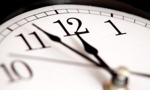 زمان در متافیزیک - بررسی علمی مبحث زمان در متافیزیک