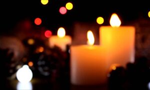 شمع تراپی یا شمع درمانی چیست؟ آیا درمان با شمع حقیقت دارد؟