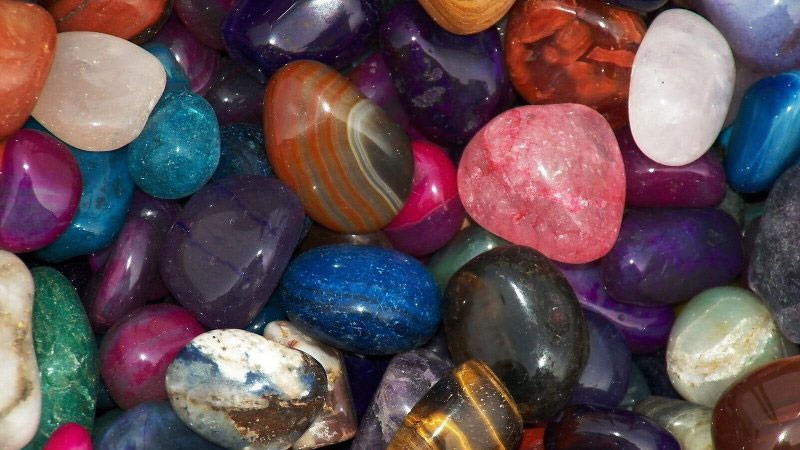 سنگ های انرژی زا: خرافات یا واقعیت؟ بررسی علمی و تخصصی